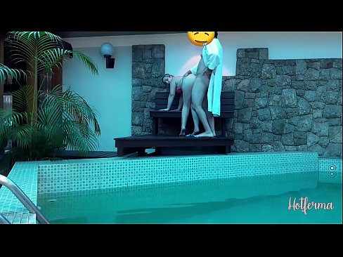 ❤️ Šef poziva sobaricu na bazen, ali nije mogao odoljeti vrućini ❌ Seks video na hr.mouthporn.ru ❌️❤