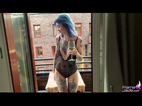 ❤️ Sjajna djevojka siše s gutljajem i strastveno jebe pod otvorenim nebom ❌ Seks video na hr.mouthporn.ru ❌️❤